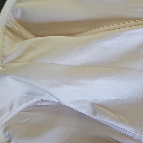 Azazie Gown Blushing Pink Dress. Slit In Front. Size A0. Built In Bra. - Picture 6 of 13